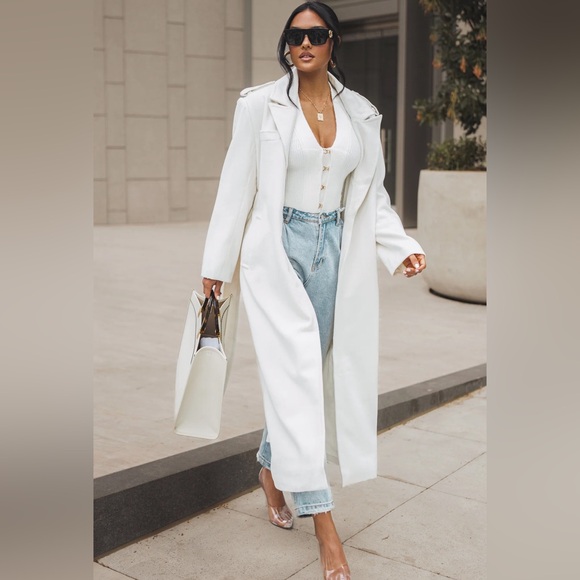 JLUXLABEL
Ivory SAVANNAH BELTED COAT - Picture 6 of 13